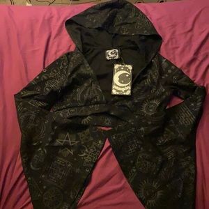 NWT witch head hooded crop top